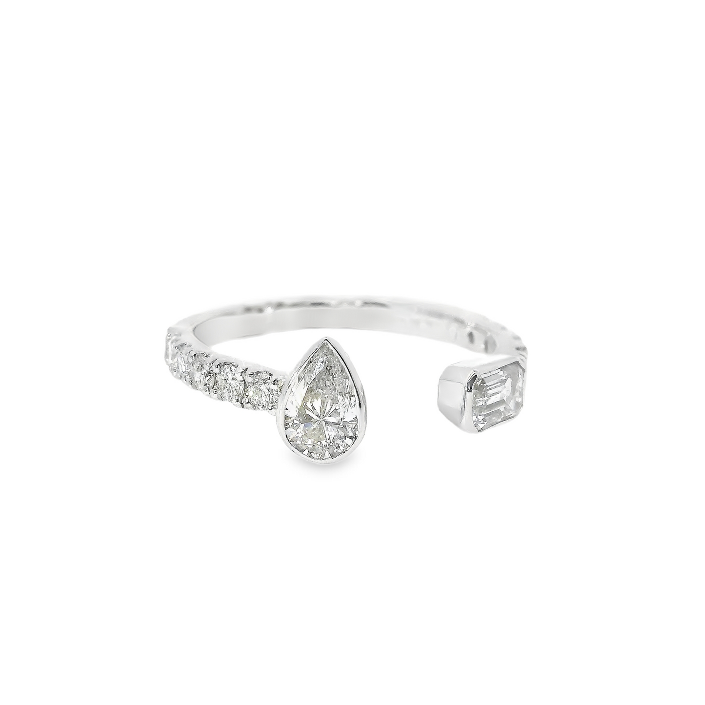 1.02CT Pear and Emerald Cut Diamond Ring 18K Gold