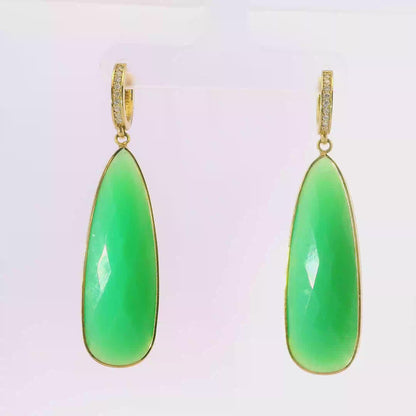 0.15Ct Diamond with Green Calcedony 14k Yellow Gold Earring
